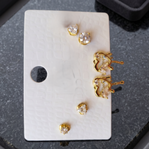 Royal Heart Stud Set