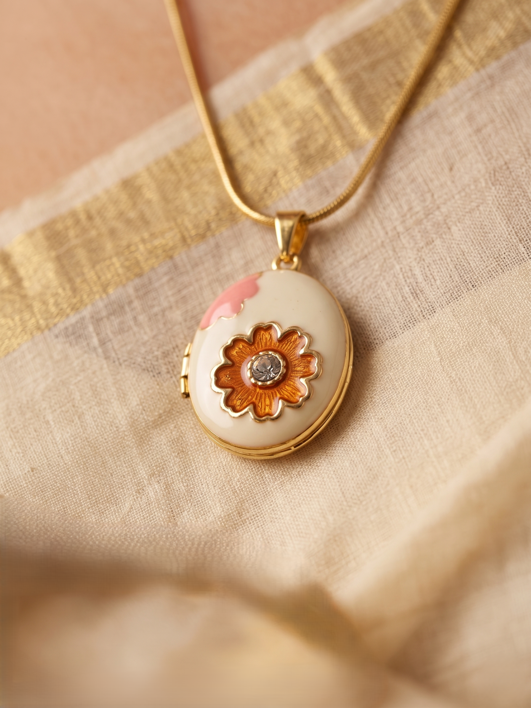 Floral Keepsake Pendant - Image 3