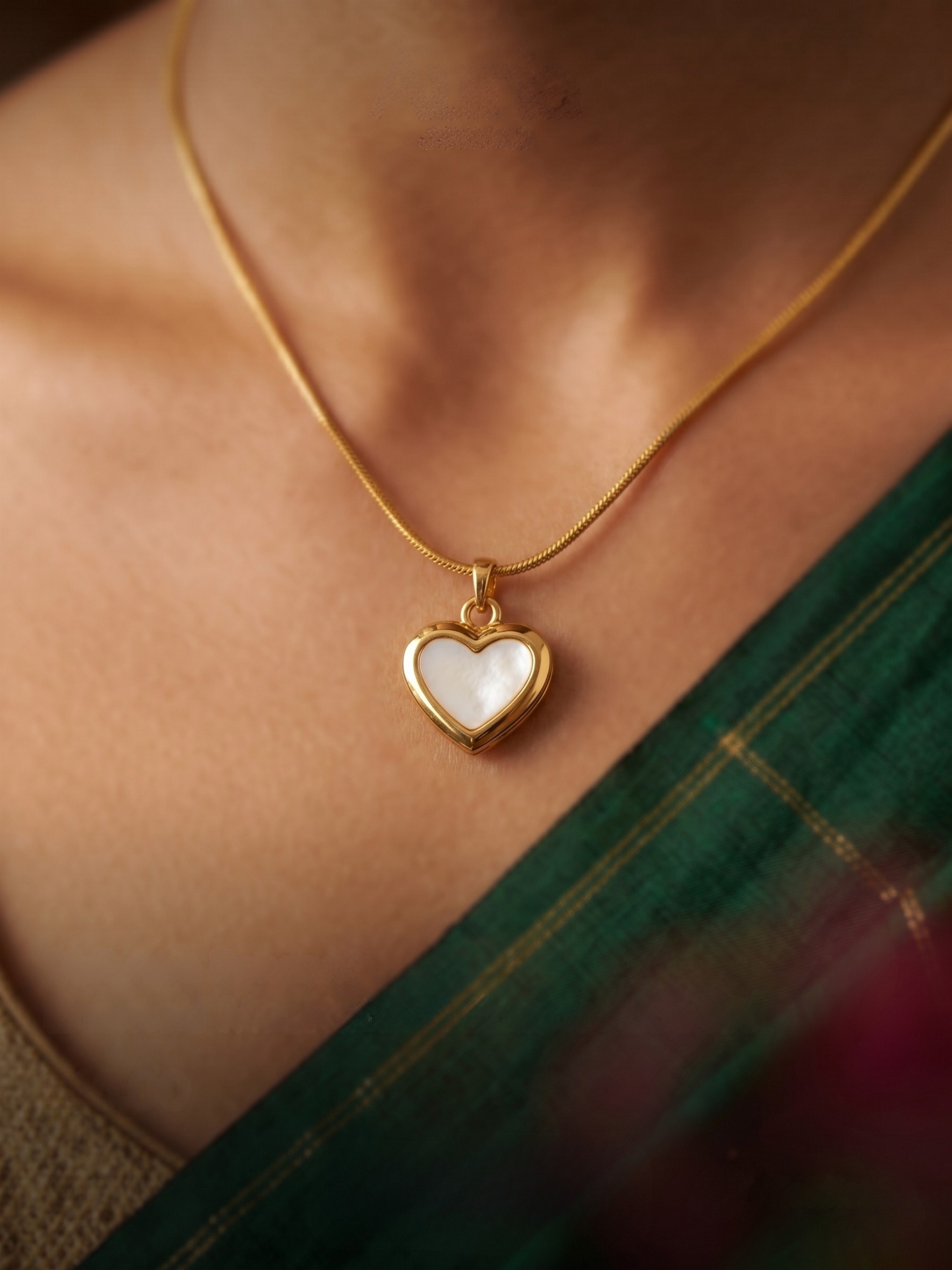 Heart Pendant Necklace - Image 3